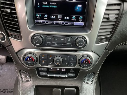 Used 2018 Chevrolet Suburban LT AWD/4WD image 27