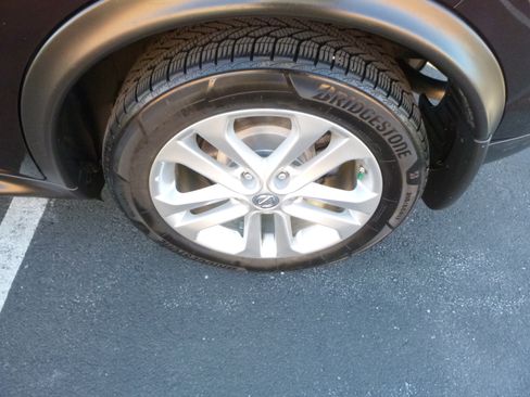 Used 2016 Nissan Juke SV AWD/4WD image 9