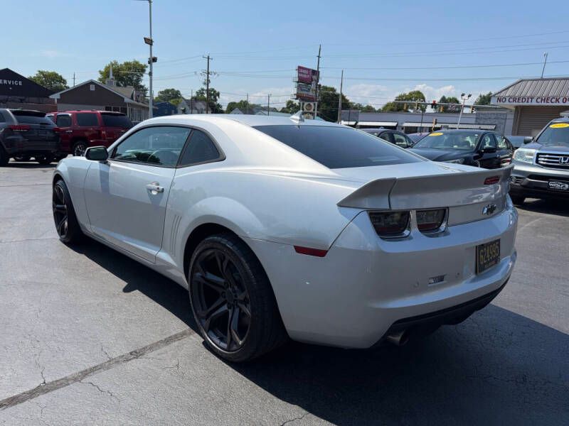 Used 2013 Chevrolet Camaro SS w/ RS Package RWD image 6