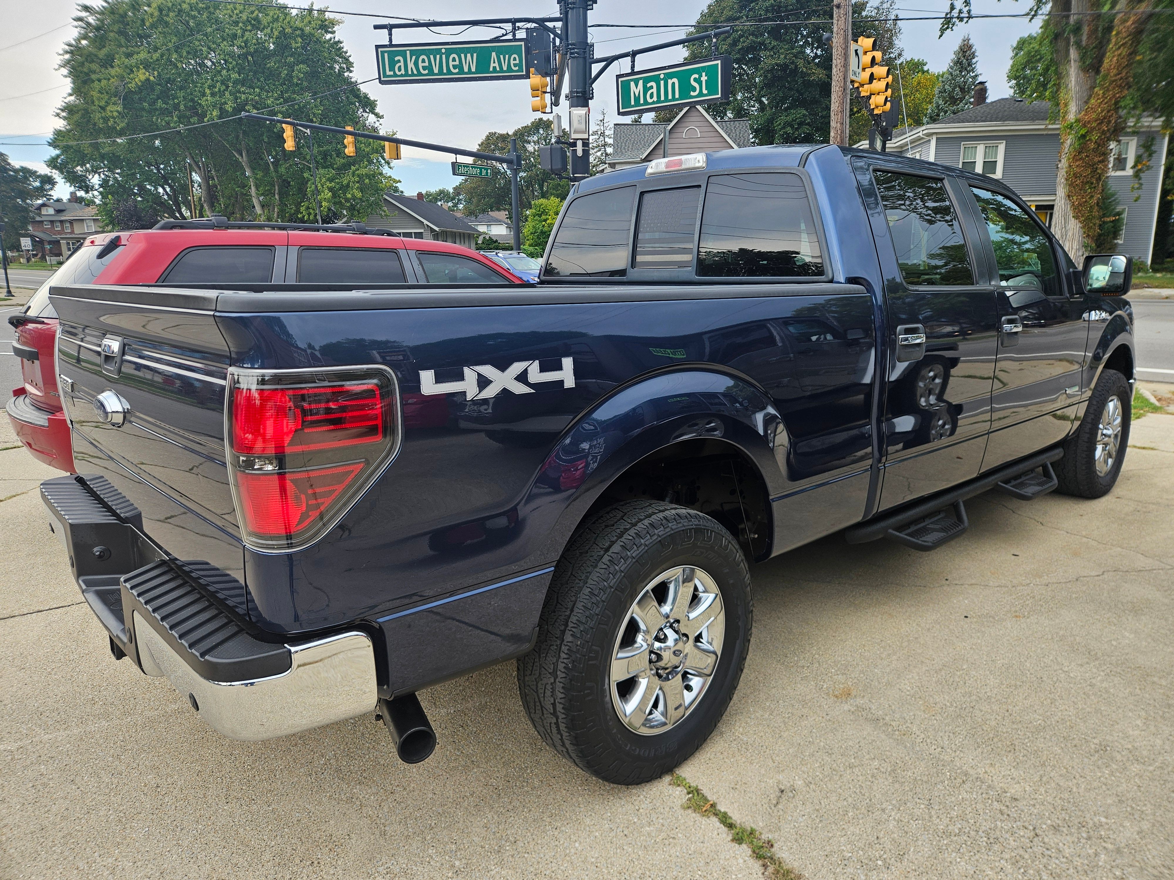 Used 2013 Ford F150 4x4 SuperCrew image 4