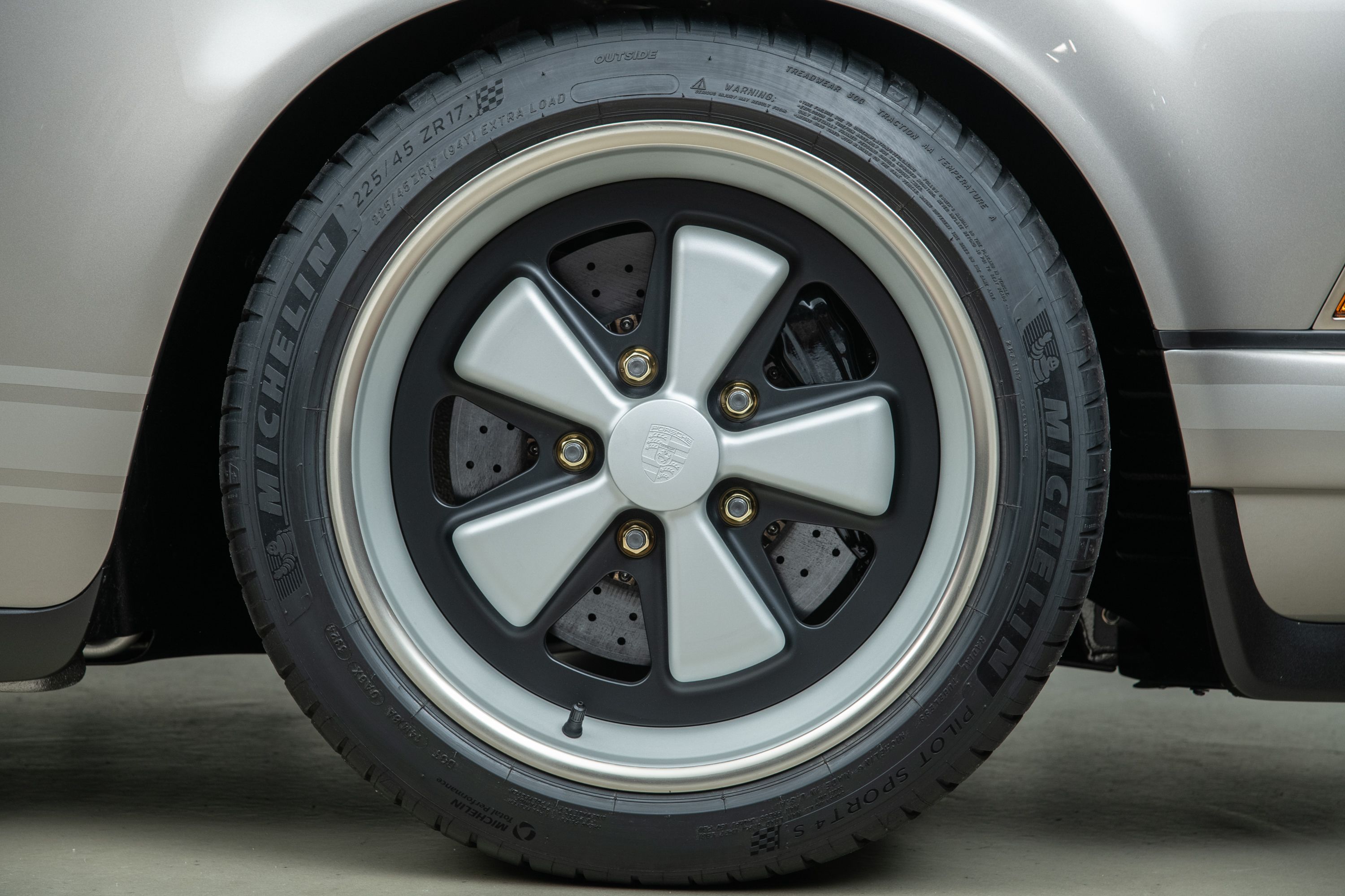 Used 1989 Porsche 911 Carrera RWD image 64