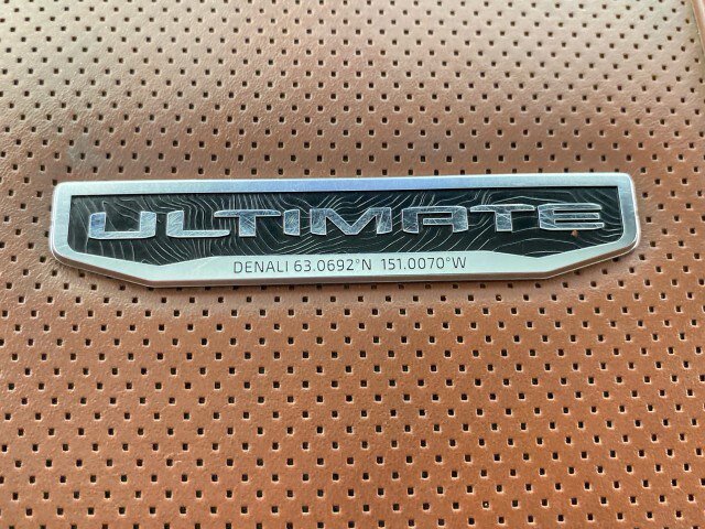 Used 2024 GMC Sierra 3500 Denali Ultimate AWD/4WD image 14