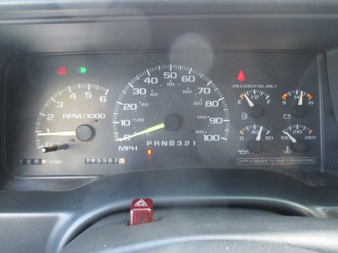 Used 1998 GMC Sierra 1500 SLE image 32