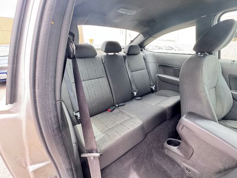 Used 2010 Ford Focus SE Coupe FWD image 20