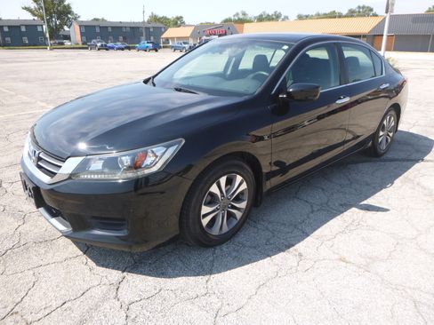 Used 2014 Honda Accord LX Sedan image 2