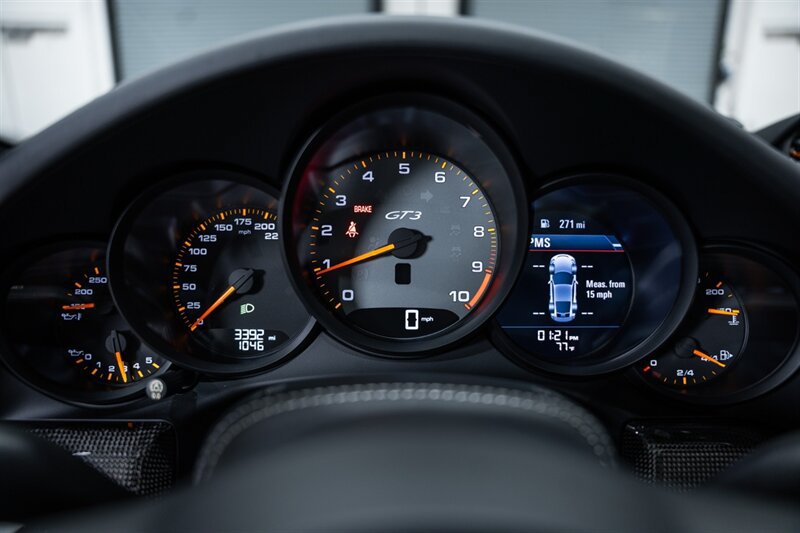 Used 2018 Porsche 911 GT3 RWD image 17