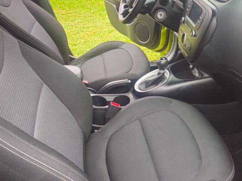 Used 2017 Kia Soul + image 13