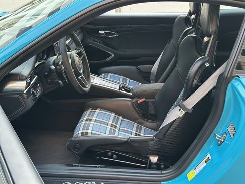 Used 2018 Porsche 911 GT3 image 25