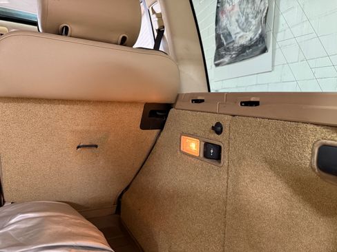 Used 2004 Land Rover Range Rover HSE image 26