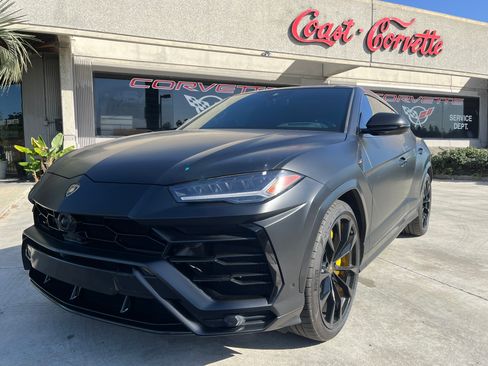 Used 2020 Lamborghini Urus image 1