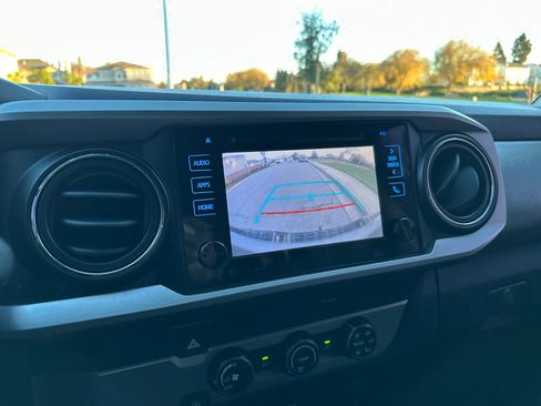 Used 2019 Toyota Tacoma SR5 image 13