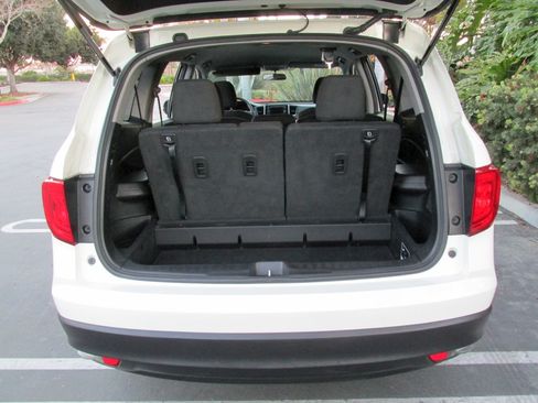 Used 2018 Honda Pilot LX image 13