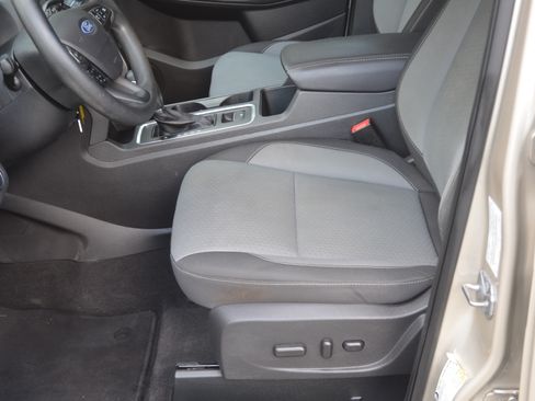 Used 2018 Ford Escape 4WD SE image 9