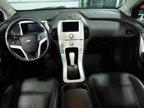 Used 2013 Chevrolet Volt Premium FWD image 9