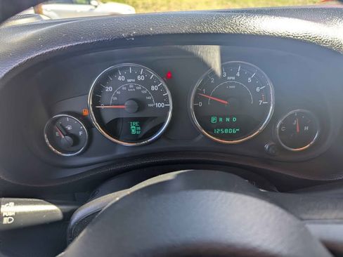 Used 2016 Jeep Wrangler Sport image 10