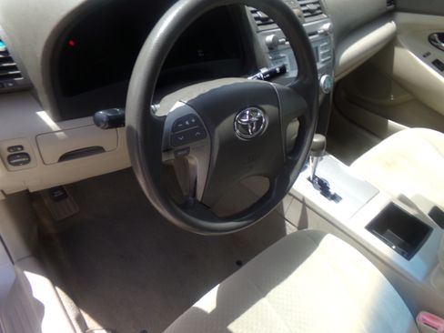 Used 2007 Toyota Camry CE image 10