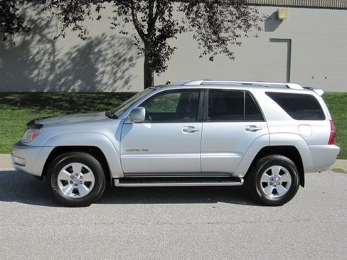 Used 2003 Toyota 4Runner Limited image 10