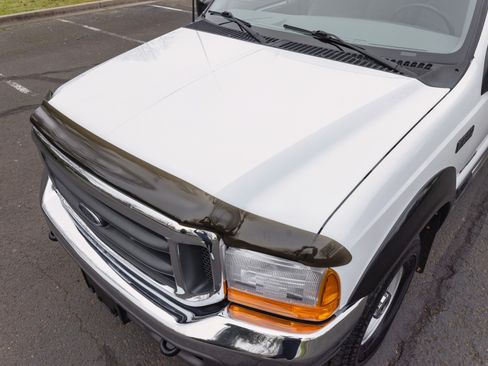 Used 1999 Ford F350 XLT image 19