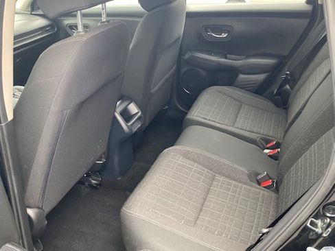 Used 2023 Honda HR-V LX image 14