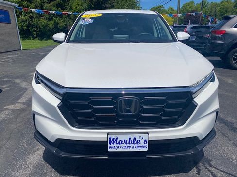 Used 2025 Honda CR-V AWD LX image 3