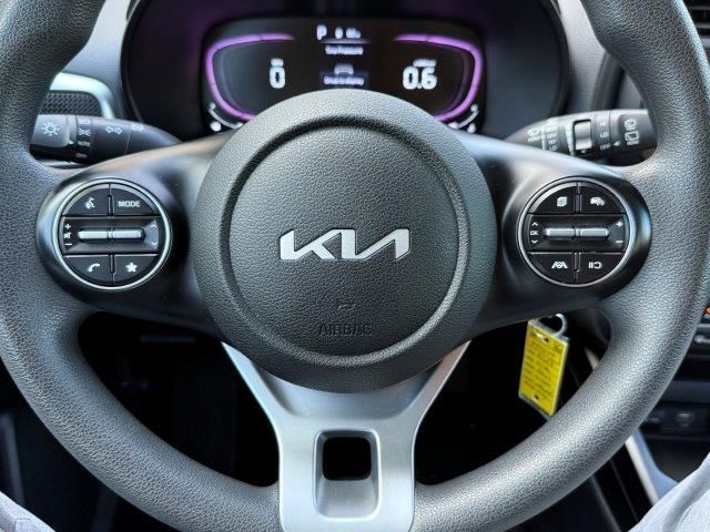 Used 2023 Kia Soul LX FWD image 13