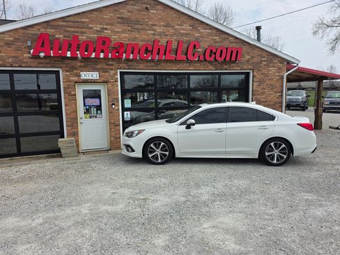 Used 2018 Subaru Legacy 2.5i Limited image 1