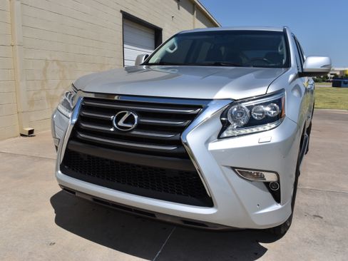 Used 2016 Lexus GX 460 GX 460 Premium Sport Utility 4 AWD/4WD image 5