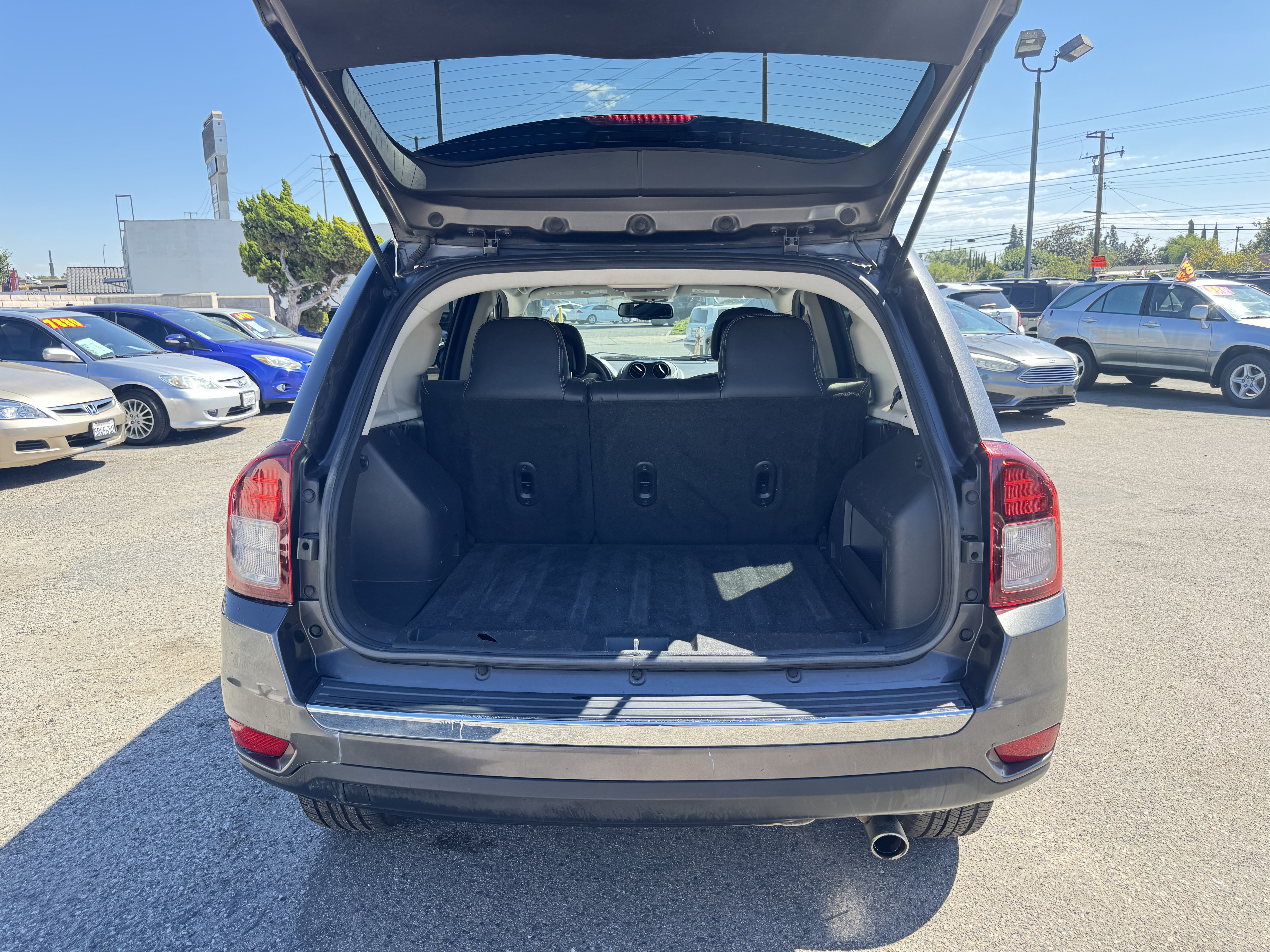 Used 2016 Jeep Compass High Altitude FWD image 22