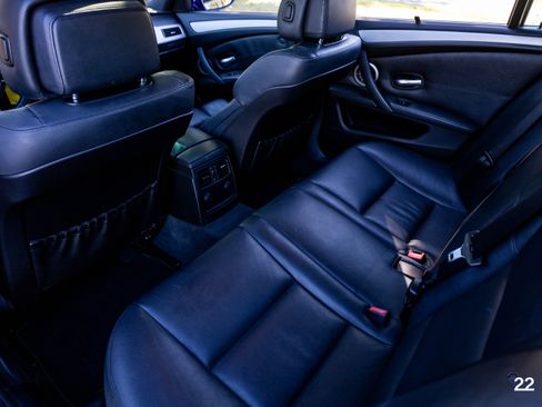 Used 2008 BMW M5 image 46