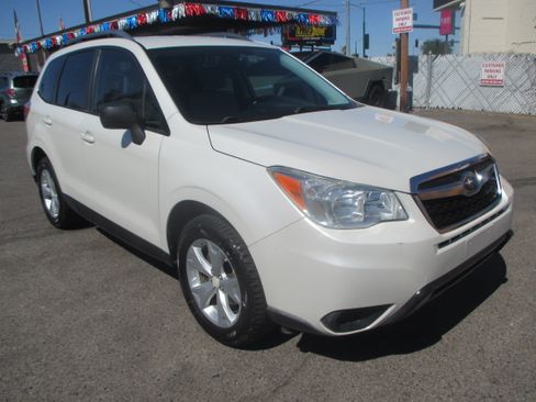Used 2015 Subaru Forester 2.5i Premium Sport Utility 4D AWD/4WD image 15