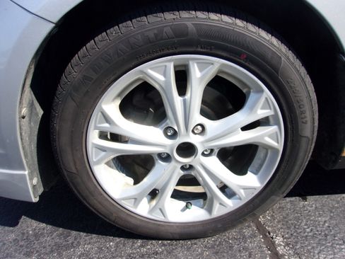 Used 2012 Ford Fusion SE FWD image 9