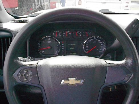 Used 2018 Chevrolet Silverado 2500 W/T RWD image 18