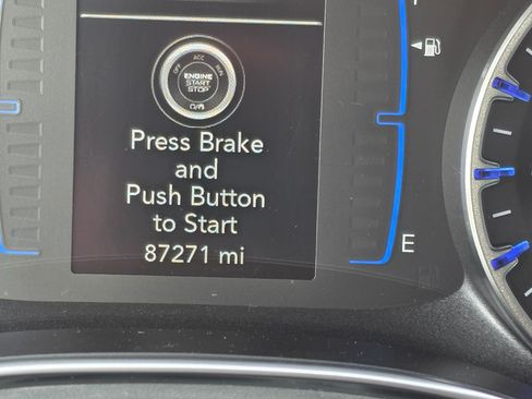 Used 2019 Chrysler Pacifica Touring Plus image 10