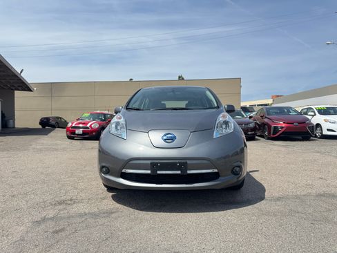 Used 2017 Nissan Leaf S image 14