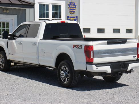 Used 2022 Ford F350 4x4 Crew Cab Super Duty image 6