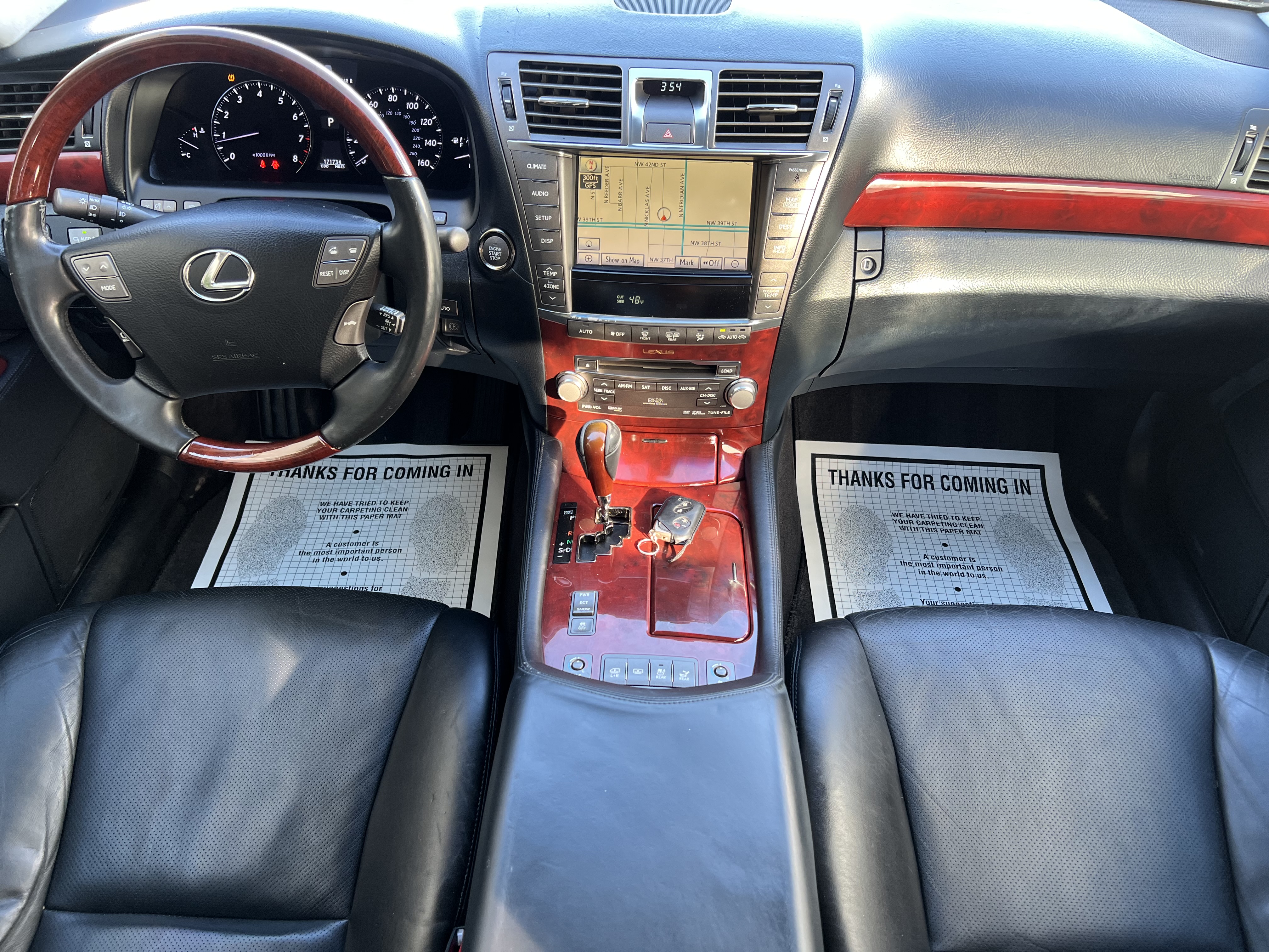 Used 2010 Lexus LS 460 L RWD image 3