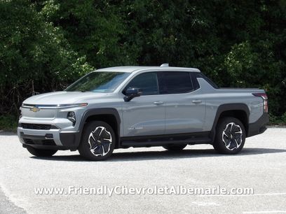 Used 2026 Chevrolet Silverado EV 4x4 Crew Cab LT
