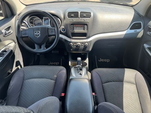 Used 2012 Dodge Journey American Value Package FWD image 20