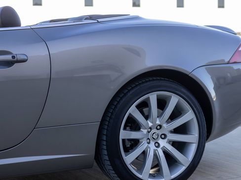 Used 2008 Jaguar XK image 16