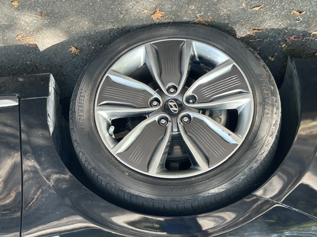 Used 2018 Hyundai Ioniq Hybrid Limited w/ Ultimate Pkg FWD image 30