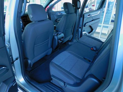 Used 2025 GMC Acadia Elevation image 18