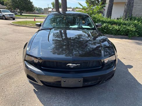 Used 2012 Ford Mustang Coupe RWD image 2