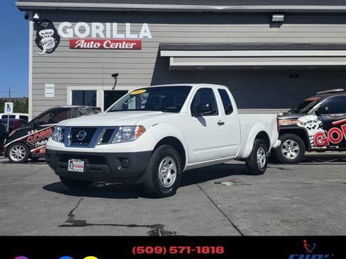 Used 2017 Nissan Frontier image 3