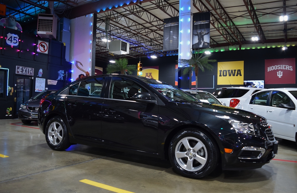 Used 2015 Chevrolet Cruze LT FWD image 13