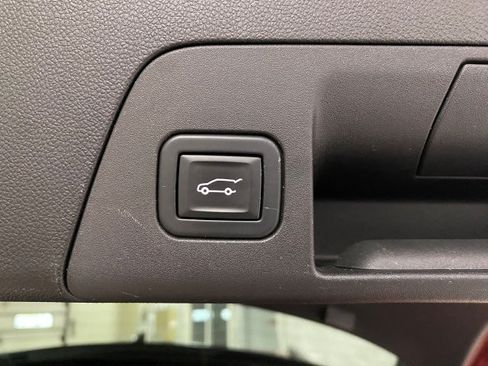 Used 2021 Buick Envision AWD Preferred image 24