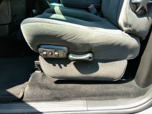 Used 2004 Dodge Ram 1500 Truck SLT image 28