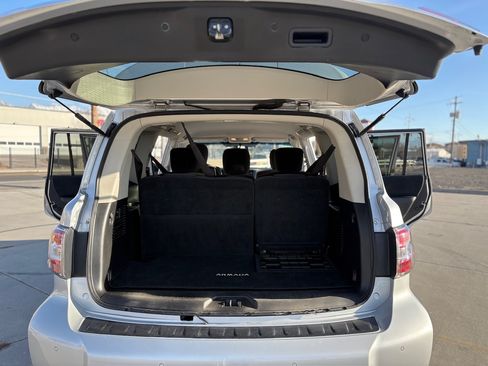 Used 2017 Nissan Armada SV image 13