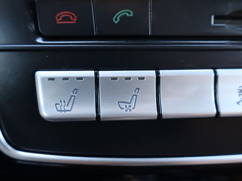 Used 2018 Mercedes-Benz GLS 550 4MATIC image 36