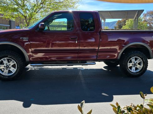 Used 2003 Ford F150 XLT image 13