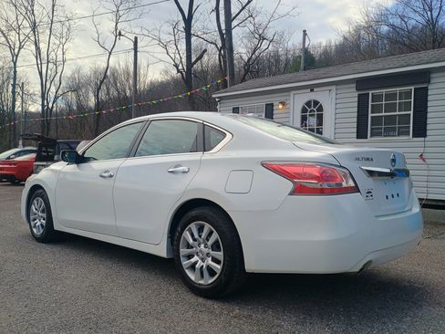 Used 2017 Nissan Altima 2.5 SV FWD image 4